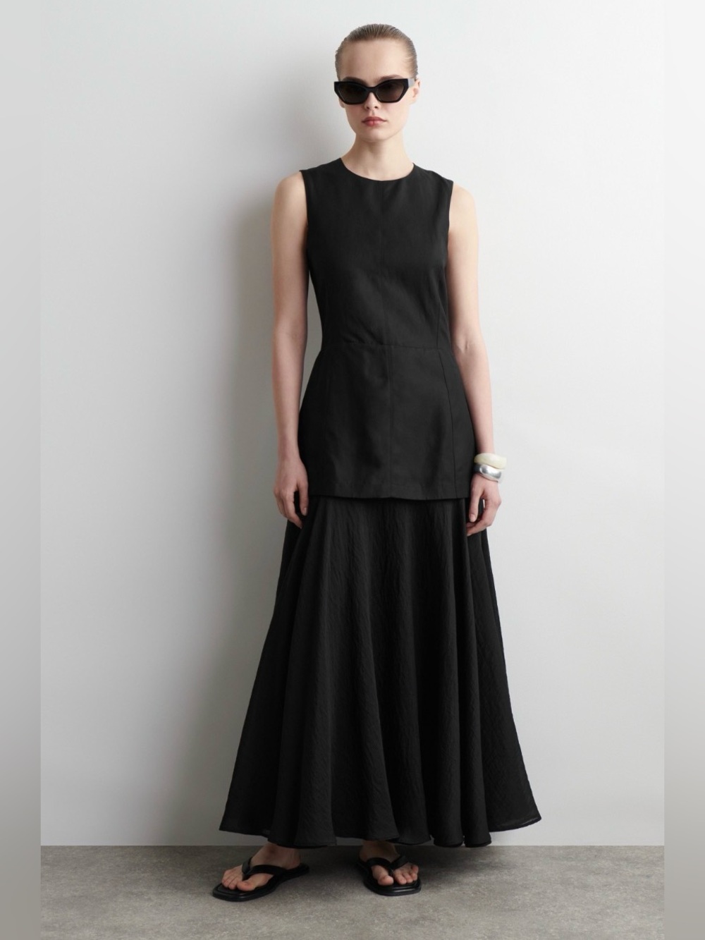 COS Sz 42 EU Black Maxi Skirt with Flowing A-Line Silhouette Tunic-esque Bodice
